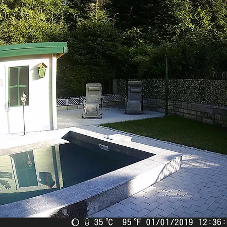 شقة Niggl Mit Pool Im Garten Untergriesbach