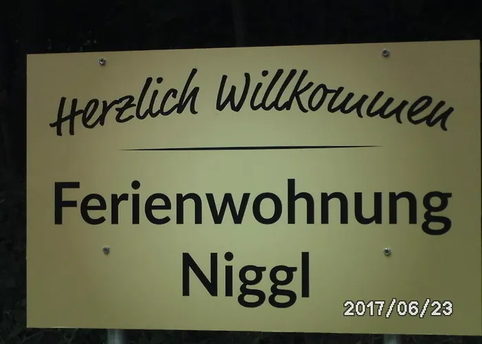 Niggl Mit Pool Im Garten Apartmán *